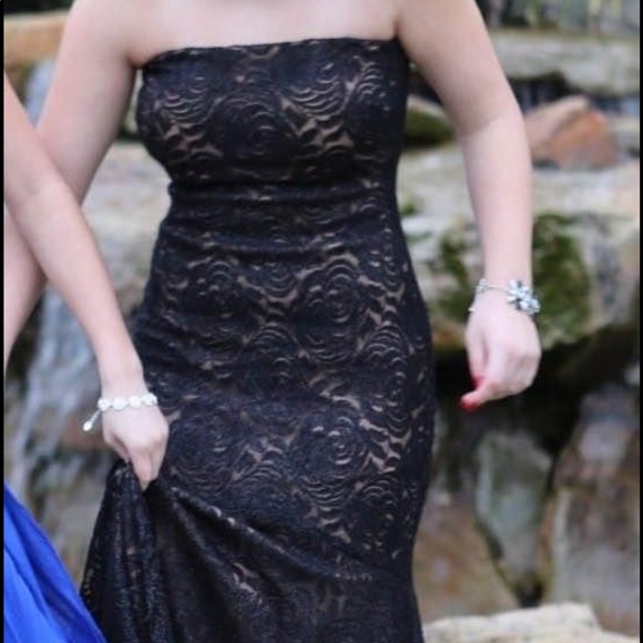 Cache Black & Nude Formal Dress - Picture 5 of 6